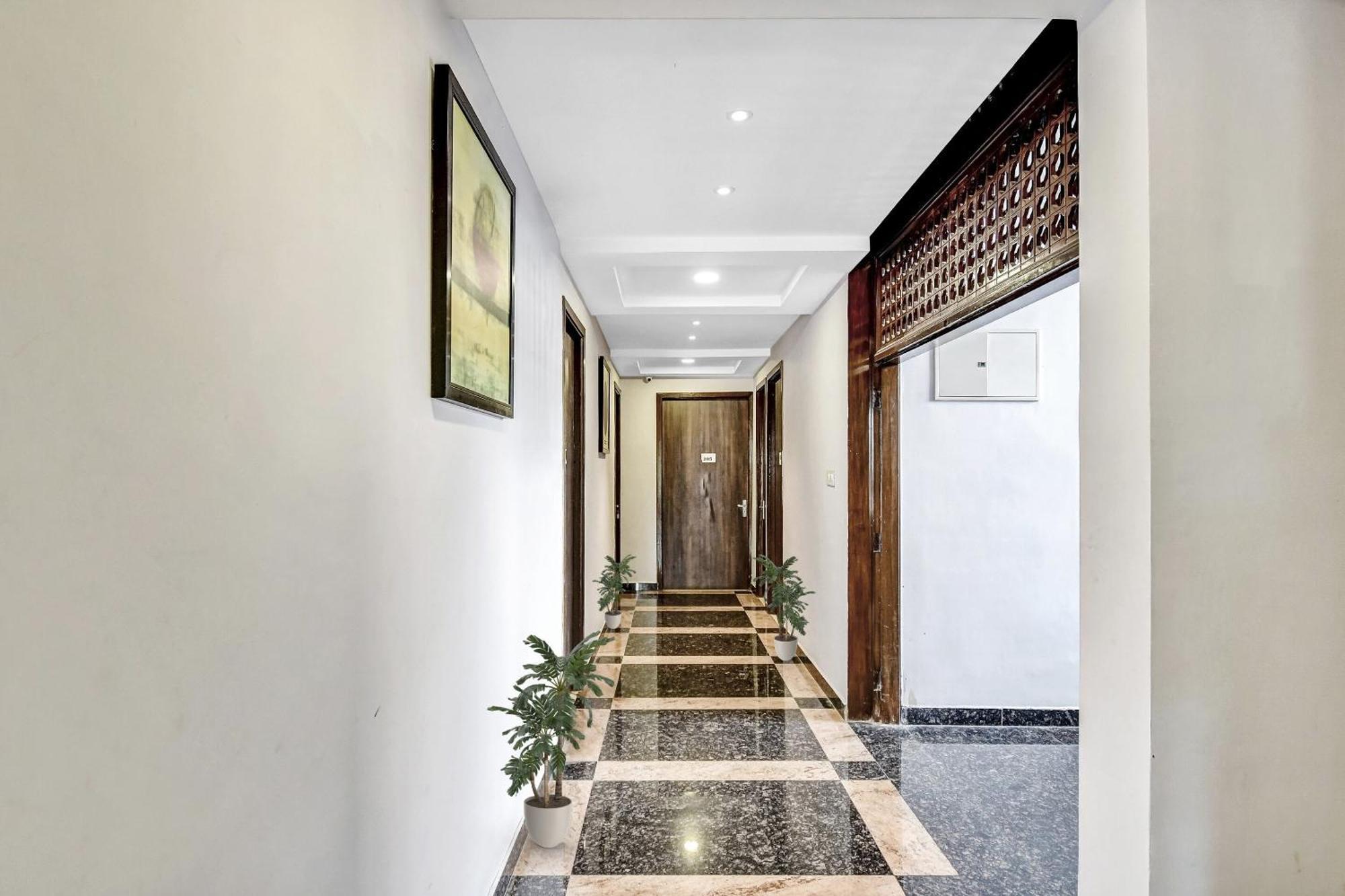Hotel Super Townhouse In One Kolkata