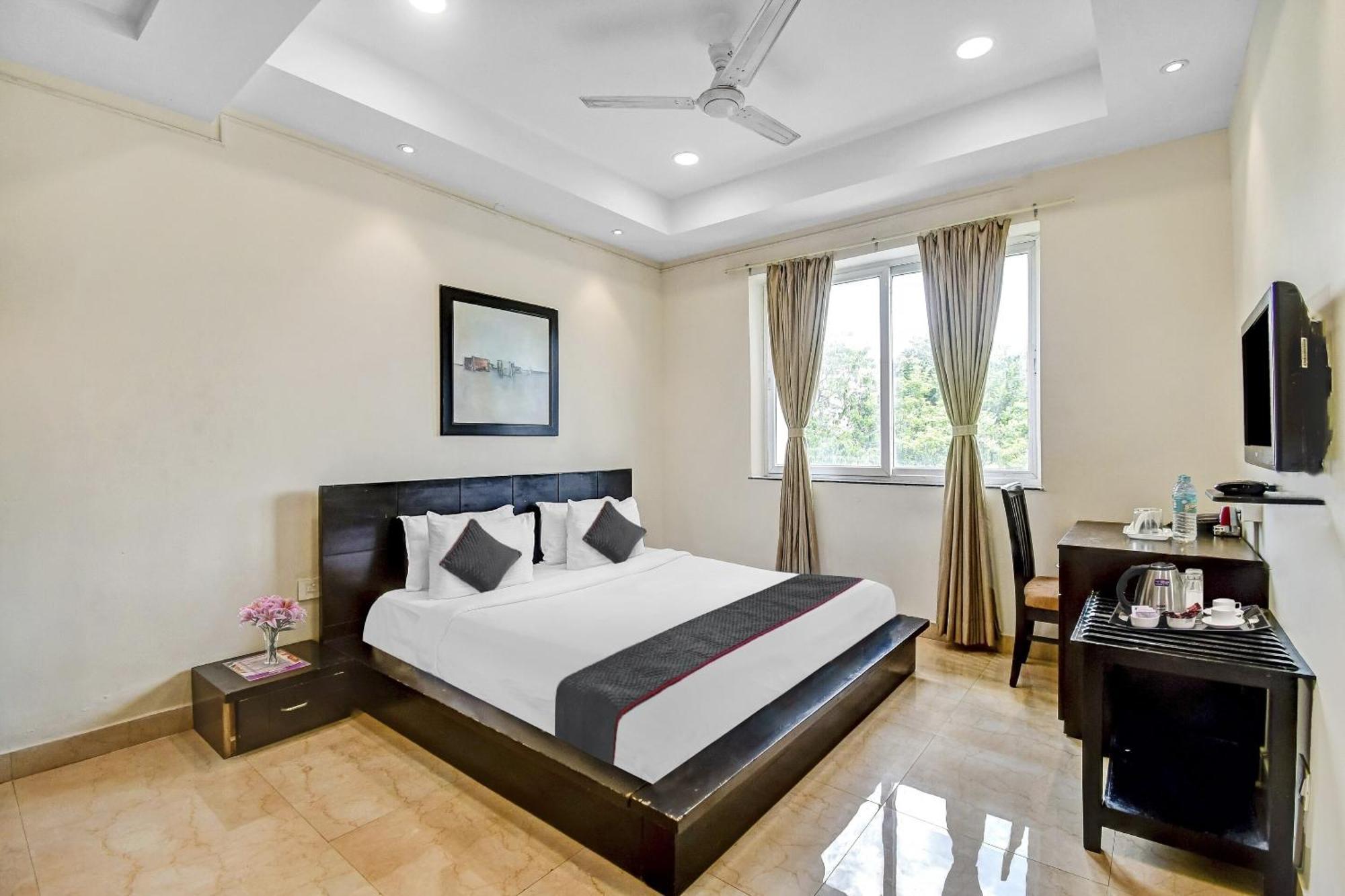 Super Townhouse In One Hotel 4*